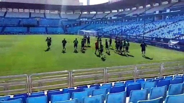 Entrenamiento del Real Zaragoza en La Romareda