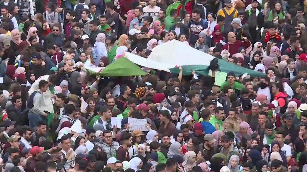استمرار المظاهرات الاحتجاجية في الجزائر