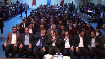 Şanlıurfa Milletvekili Gürpınar öğrencilerin tiyatro davetini geri çevirmedi