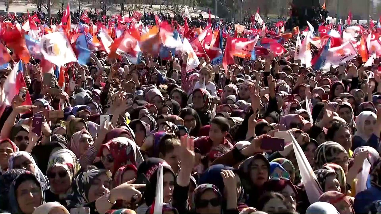 Cumhurbaşkanı Erdoğan: 'Teröristlerle el ele, omuz omuza yürüyenlere 'Hadi yürüyün' diyemeyiz' - KONYA