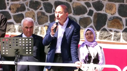 Soylu: 'Bu uyuşturucu satıcılarını da onların patronlarını da yerin yedi kat dibine gömmezsek namerdiz' - ANKARA