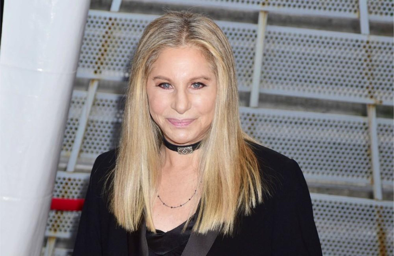 ⁣Barbra Streisand believes Michael Jackson's Leaving Neverland accusers