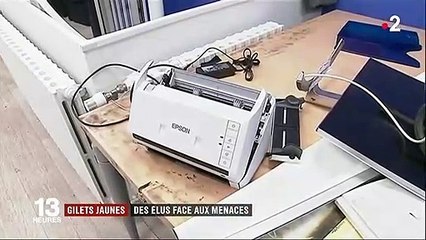 "Gilets jaunes" : des élus face aux menaces