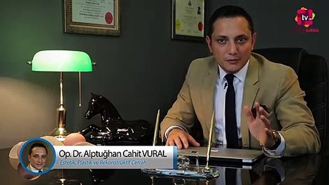 Göğüs Büyütme Ameliyatı Geçiren Birinin Göğüsleri Eski Haline Getirilebilir mi?