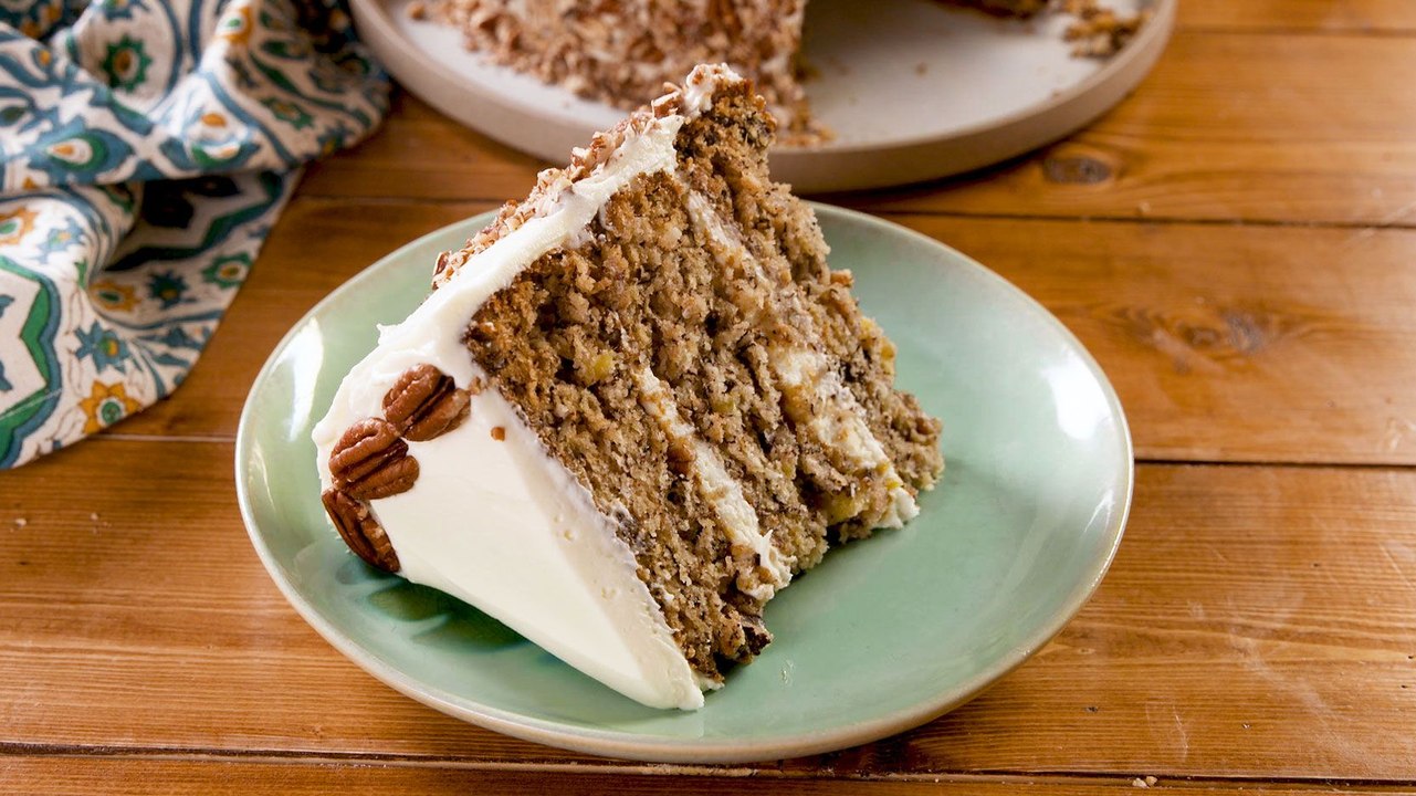 Banana Bread Lovers Will Freak Out Over Hummingbird Cake