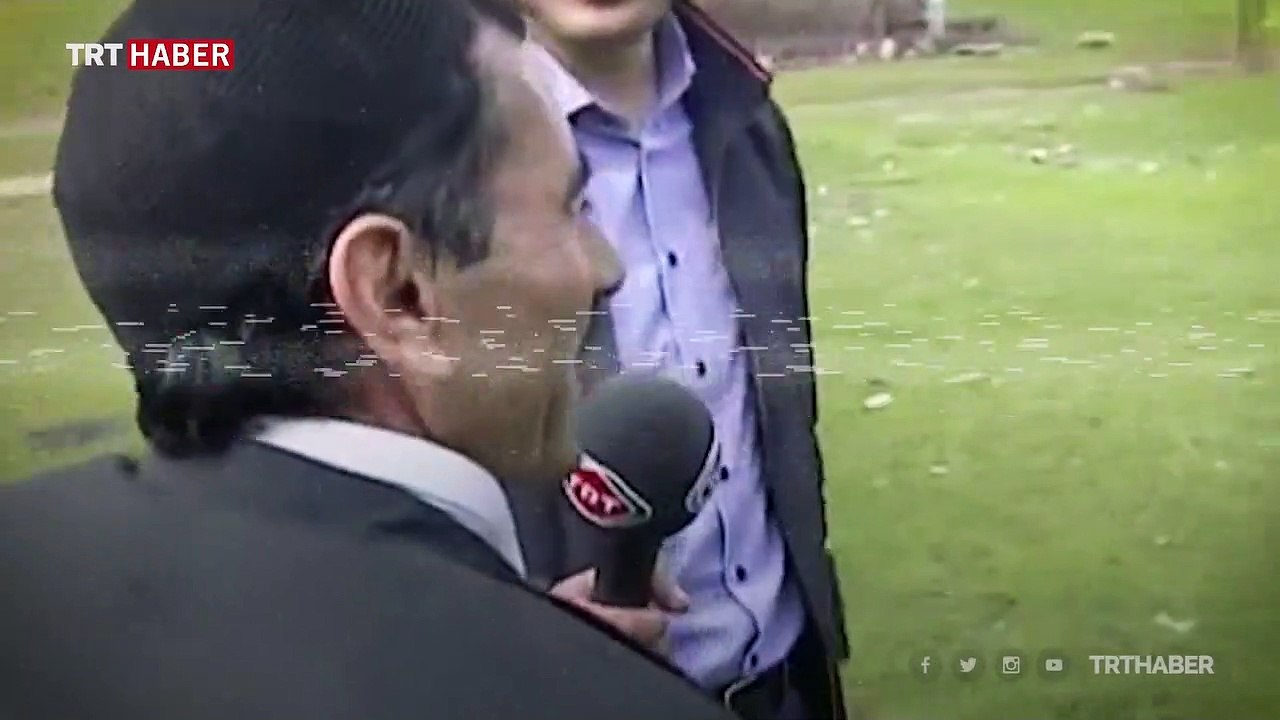 Çıkardığı ilginç seslerle koyunlarını çağıran Bingöllü çoban