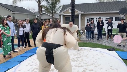 Sumo Wrestling To Reveal Gender