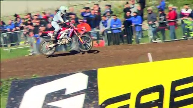 Tim Gajser crash - MXGP of Great Britain 2019