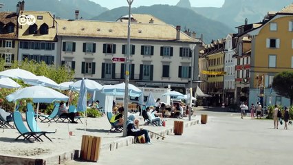 The war on my phone - Lifeline to Syria (2/2) | DW Documentary