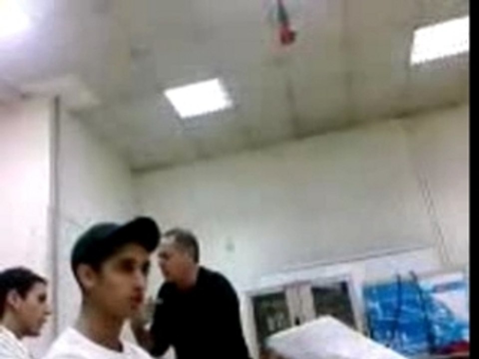 la famille hé moi en discution hé le prof hé lé otre pot