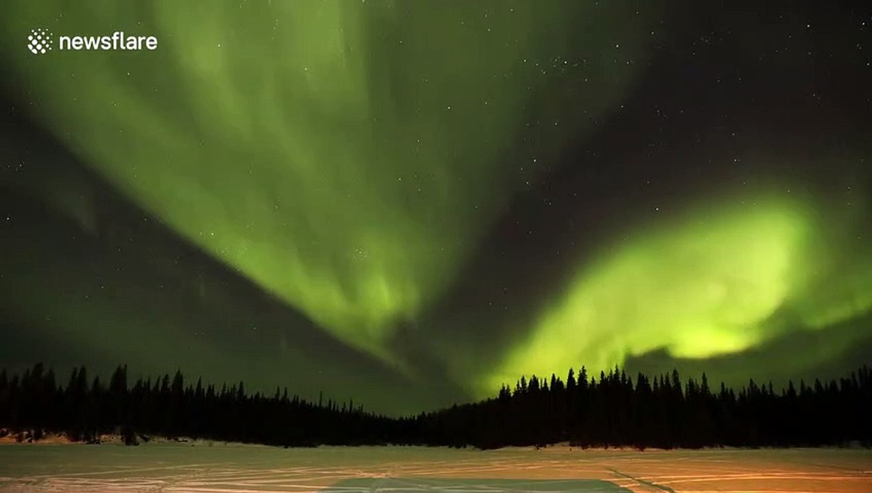 Spectacular Northern Lights illuminate Canadian skies