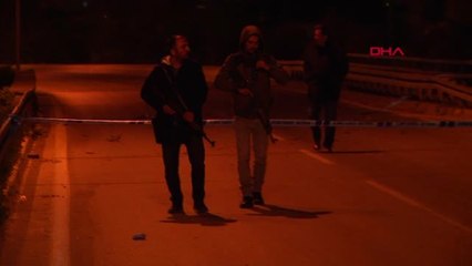 Aydın Söke'de Otomobilden Atılan 2 Eyp'den 1'i Patlarken, Diğeri İmha Edildi