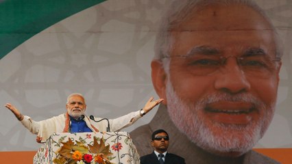 Arundhati Roy: Modi 'reckless' in Kashmir | UpFront (Headliner)