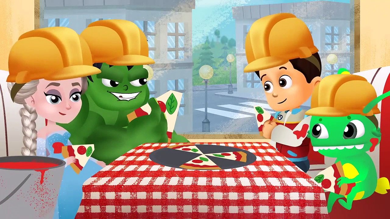 Paw Patrol Chase et Marshall n''t veulent partager leur cadeau de Noël: un Minecraft jeu vidéo!