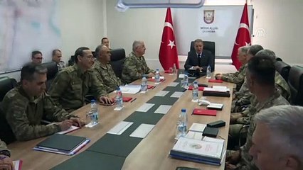 Bakan Akar ve komutanlar sınırın sıfır noktasında - KİLİS