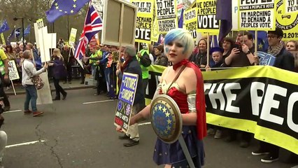 Thousands march in London to demand people's vote on Brexit