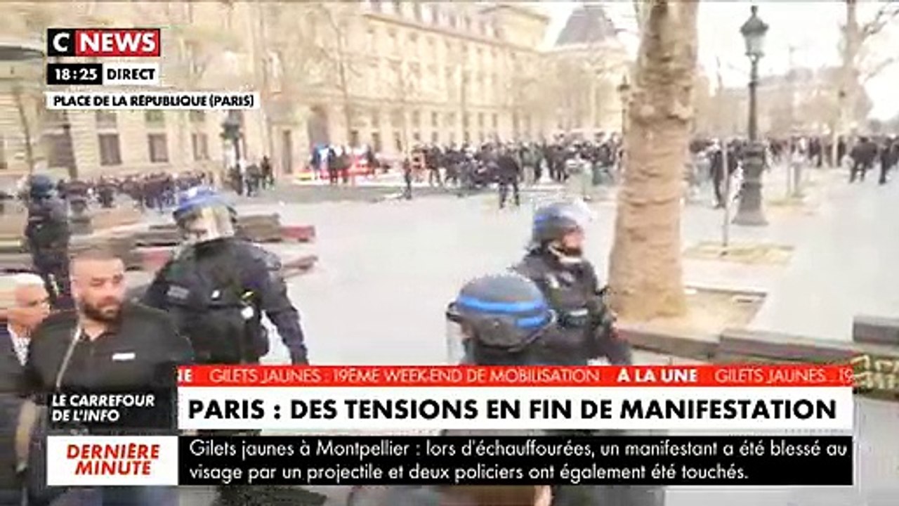 Les chaînes de télé ont diffusé les images d'un policier à terre Place de la République faisant l'objet d'un long massage cardiaque