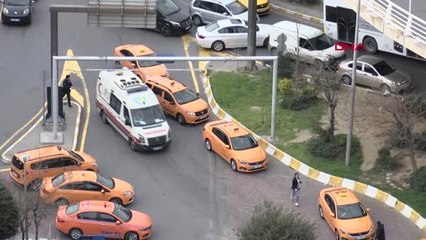 İstanbul Alman Yolcu Atatürk Havalimanı'nda 25 Metreden Düşerek Hayatını Kaybetti