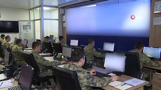 Bakan Akar ve Komutanlar Sınırın Sıfır Noktasında