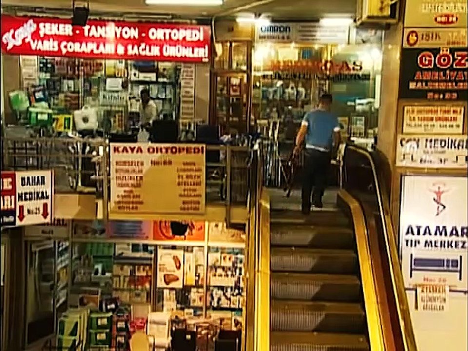 Arka Sokaklar ı Havaya Uçuran Asım ın Peşinde