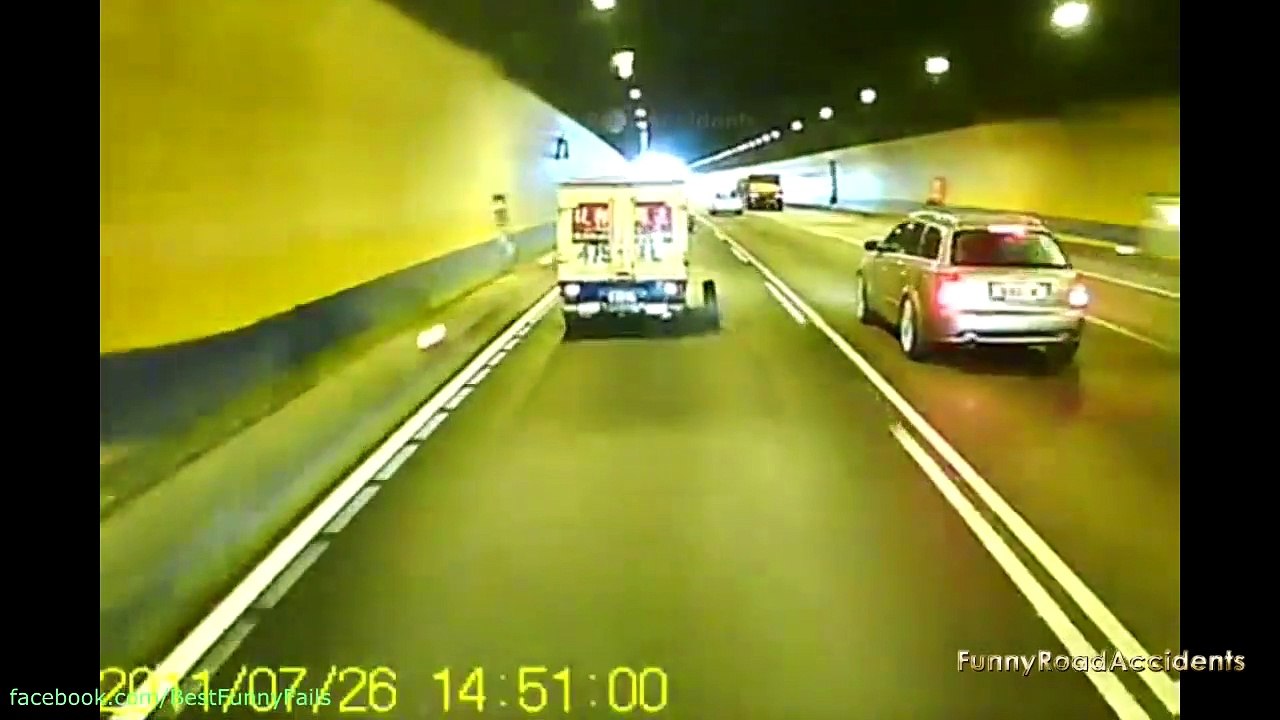 Funny road accidents_Funny Videos_ Funny People_ Funny Clips_ Epic Funny Videos