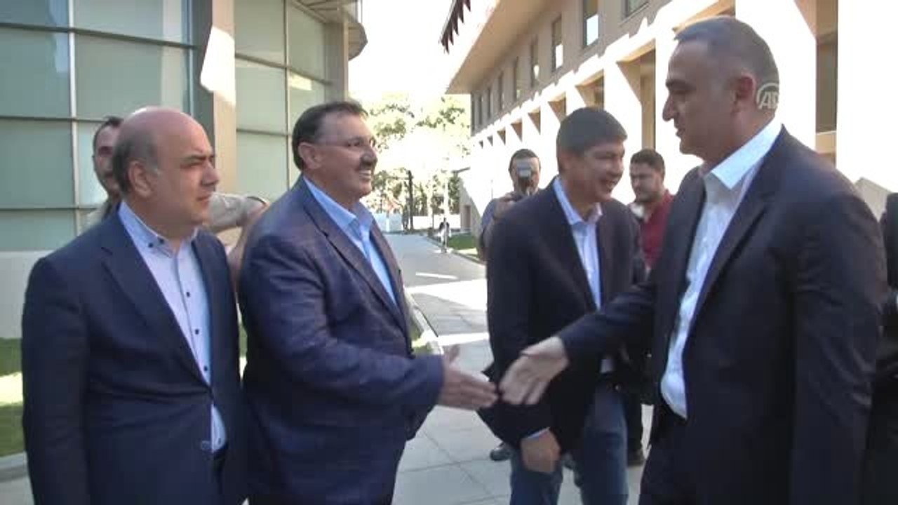Bakan Ersoy: "Turizm Stratejisini Fırsata Çevirmemiz Gerekiyor"