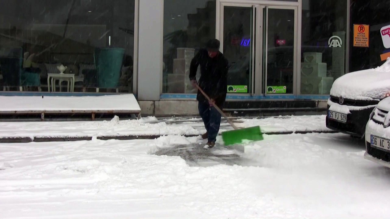 Kar yağışı etkili oldu - KARS