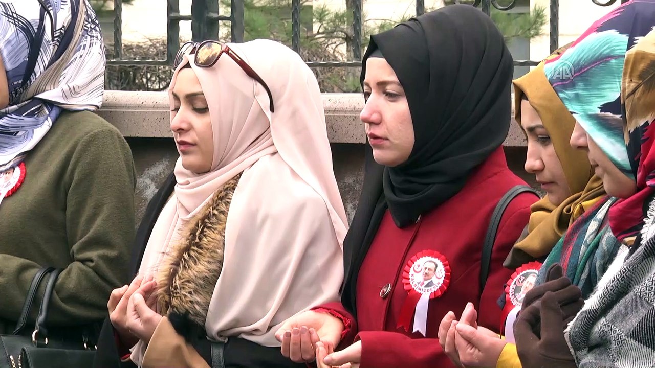 Muhsin Yazıcıoğlu kabri başında anıldı - ANKARA