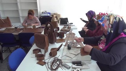 Yozgat Türk Motifleri Deriye İşleniyor
