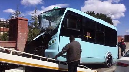 Maltepe'de trafik kazası: 8 yaralı - İSTANBUL