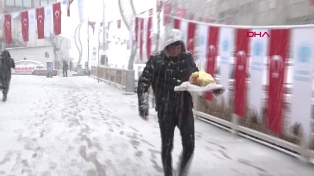 Hakkari, Yağan Karla Beyaza Büründü