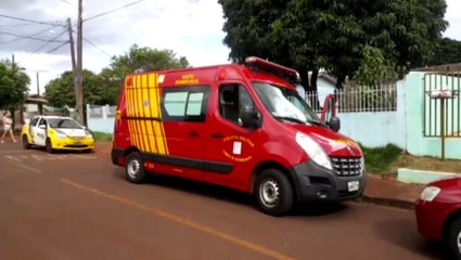 Mulher é agredida pelo marido com cabo de vassoura