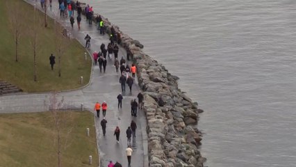 표류 크루즈선, 노르웨이 항구에 안전하게 입항 / YTN