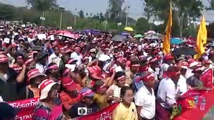 မြန္တြင္ ၂၀၀၈ ဖြဲ႔စည္းပံုအေျခခံဥပေဒျပင္ဆင္ေရး ေထာက္ခံပြဲျပဳလုပ္ (႐ုပ္/သံ)