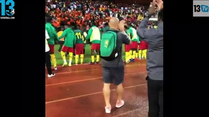 Le Cameroun à la fête- les pas de danse de Seedorf et des lions dans les vestiaires