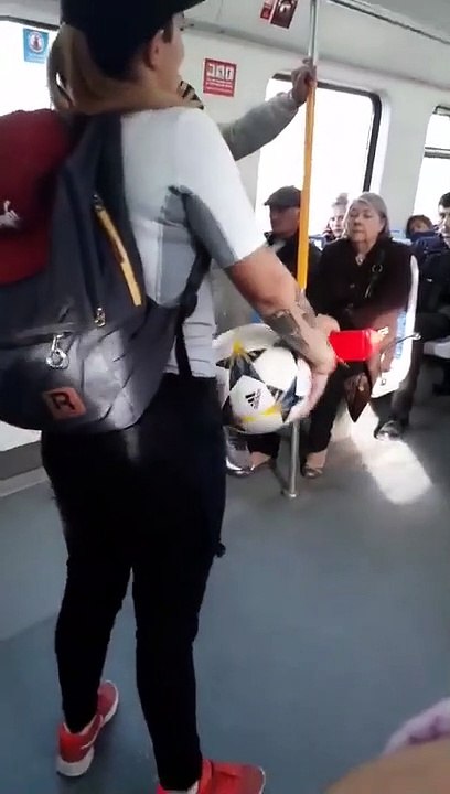 Women freestyle football in train  2019 ⚽