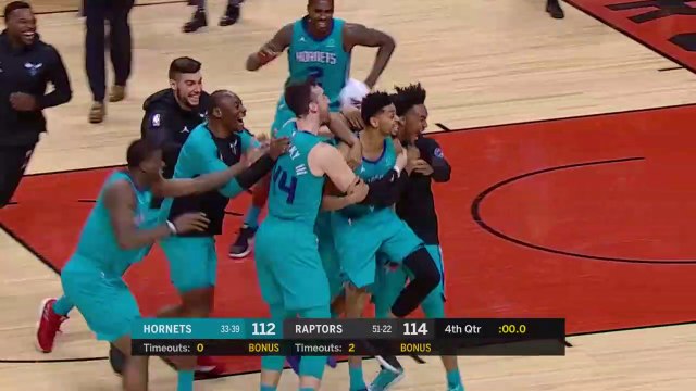 Basket-Ball - NBA - Jeremy Lamb UNBELIEVABLE GAME-WINNER SHOCKS THE WORLD Hornets vs Raptors - March 24 2019