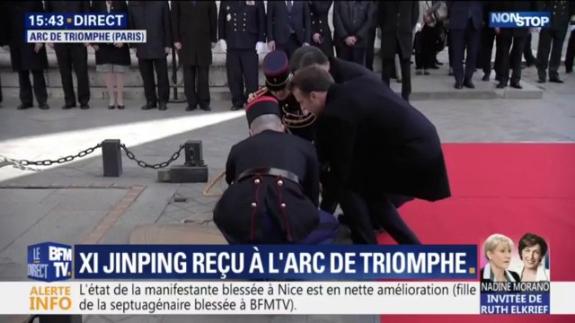 Xi Jinping et Emmanuel Macron ont déposé une gerbe sur la tombe du soldat inconnu