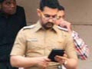 Aamir unhappy with his cop uniform