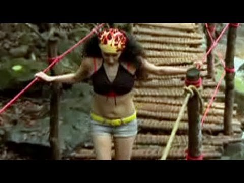 Divas get set for a treasure hunt