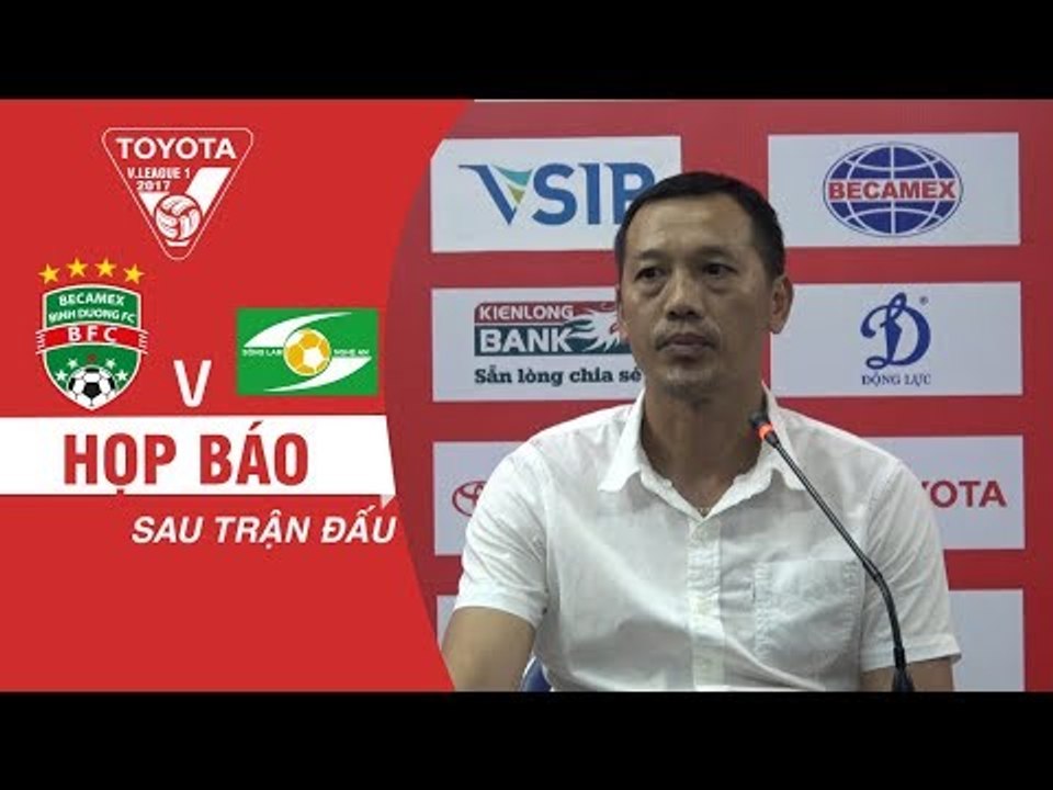 HLV Nguyễn Đức Thắng hài lòng với một điểm có được trên sân Gò Đậu