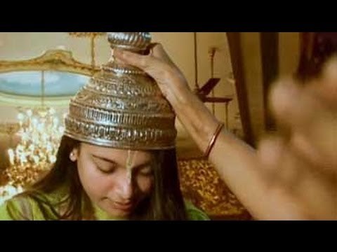 Promo: Bridal makeover to match the goddess of beauty, Radha