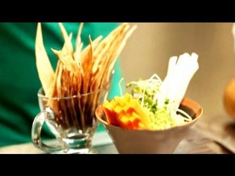 Spicy Green Pea and Olive Hummus