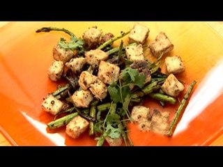 Peppered Cottage Cheese and Cluster Beans
