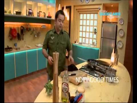 Flat Bread with Roasted Peppers and Mushrooms