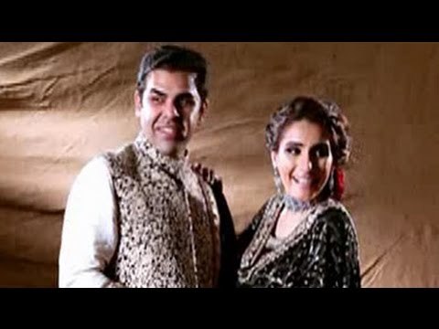 Witness the love cum arranged wedding of Nausheen & Sajid