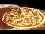 Watch recipe: Chicken and Jalapenos pizza