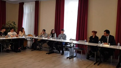 Echanges entre les lycéens et la rectrice 1