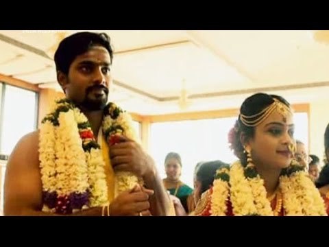 With South Indian Rituals In Place, Aswath Weds Sneha On Yarri Dostii Shaadi