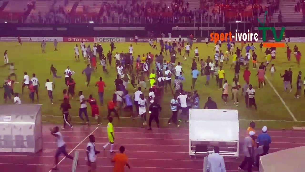Après la victoire 6-1 de la Côte d’Ivoire sur le Niger, la pelouse du felicia envahie par les spectateurs
